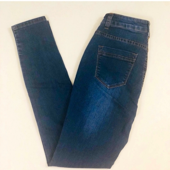 B & G Brand Skinny Distressed Blue Jeans Junior Size 5 - Picture 2 of 9